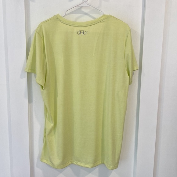 UNDER ARMOUR v-neck short sleeve plus size workout shirt - Picture 6 of 7